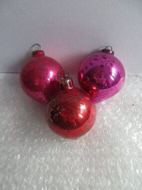 3 Paragon Glass Teardrop Feather Tree Ornaments USA 2 Pink, 1 Red Vintage *READ*